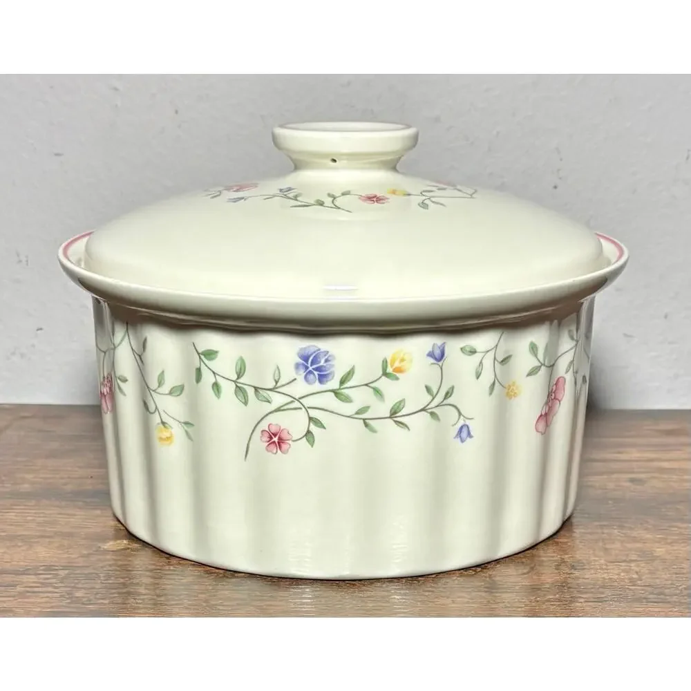 Vtg Johnson Brothers SUMMER CHINTZ 2.25Qt Covered Casserole Dish England chipped